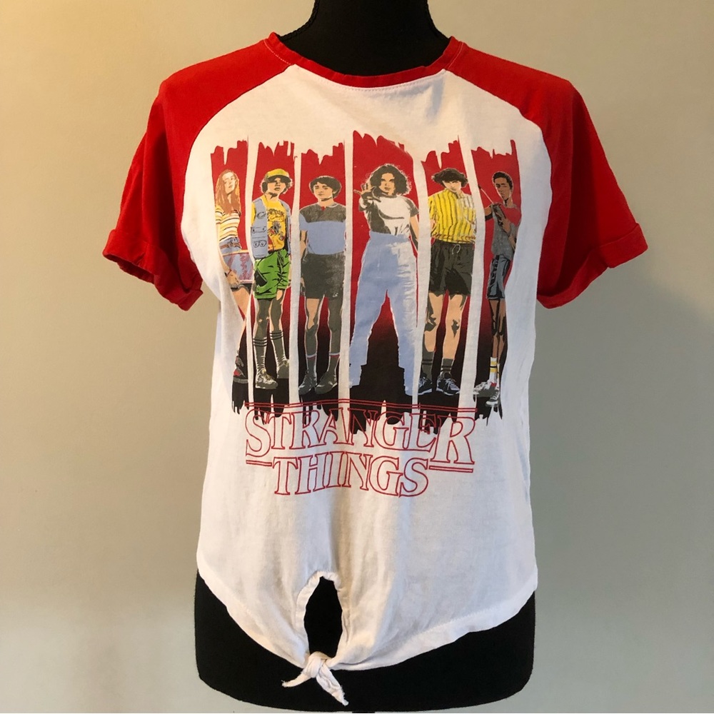 Womenโs Stranger Things Red White tie front short sleeve t-shirt size S